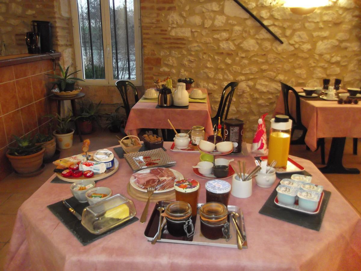 Chambres D'Hotes Moulin De Rigoulieres Saint-Sylvestre-sur-Lot Екстериор снимка
